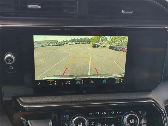 Used 2023 GMC Sierra 1500 AT4 w/ Technology Package AWD/4WD image 12