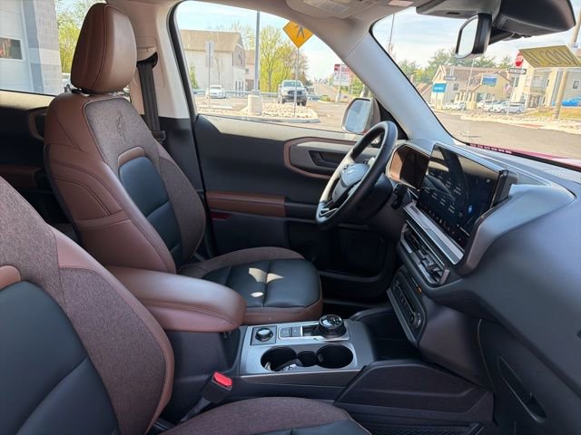 Certified 2025 Ford Bronco Sport Outer Banks w/ Outer Banks Tech Package+ AWD/4WD image 38