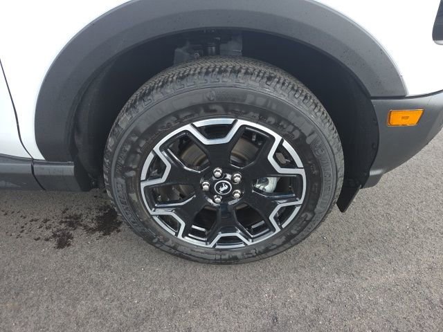 Certified 2025 Ford Bronco Sport Outer Banks w/ Outer Banks Tech Package+ image 9