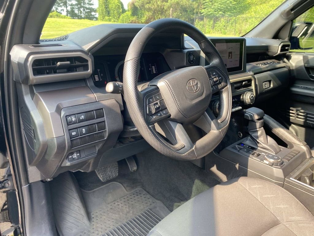 Used 2024 Toyota Tacoma SR5 AWD/4WD image 23
