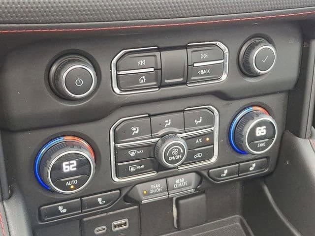 Used 2023 Chevrolet Suburban RST w/ Sport Performance Package image 18