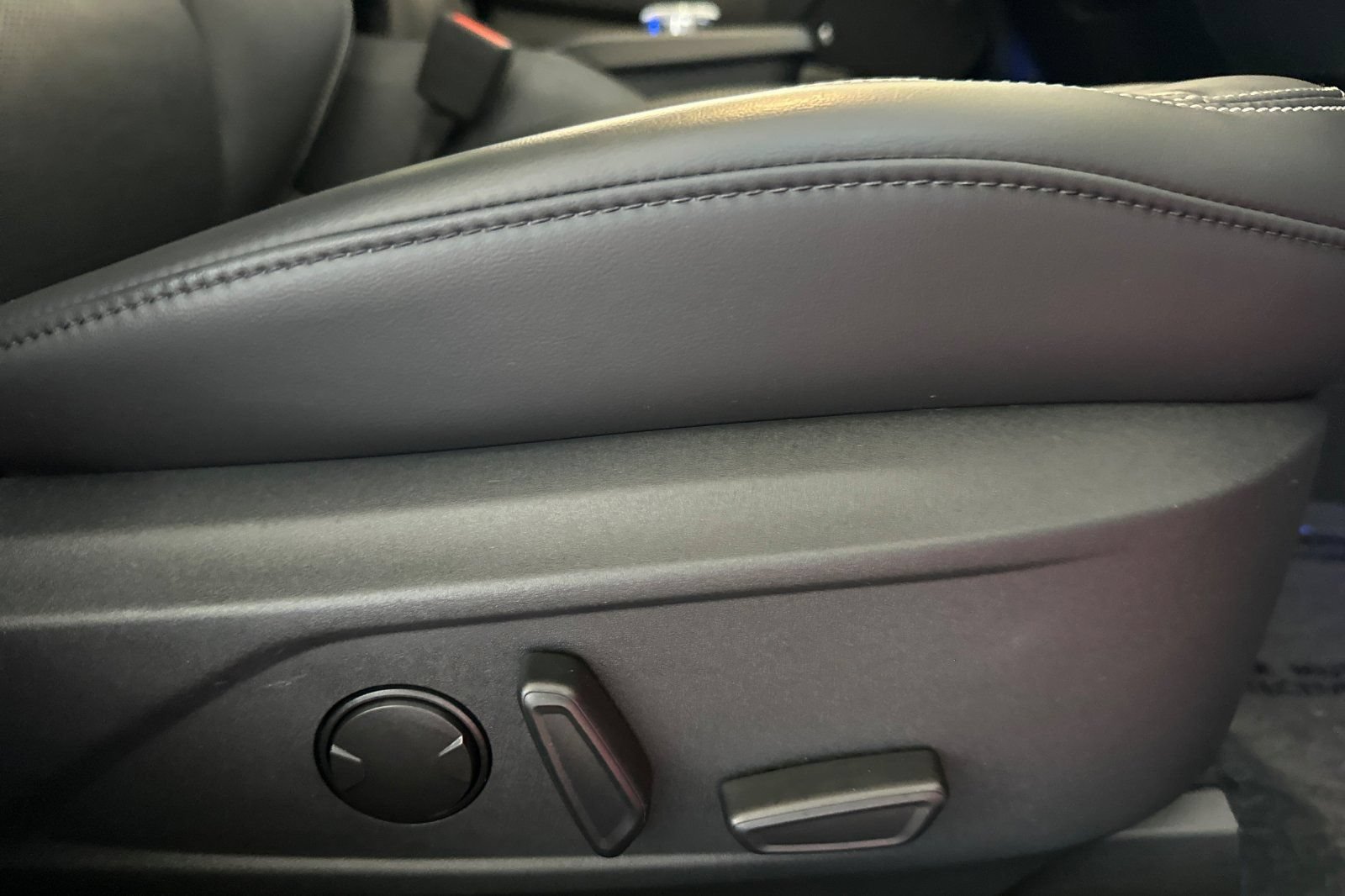 Certified 2022 Ford Mustang Mach-E Premium RWD image 23