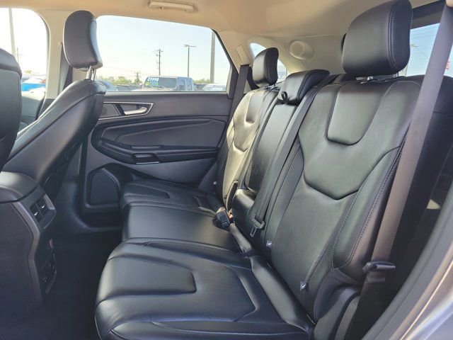 Certified 2022 Ford Edge Titanium AWD/4WD image 17