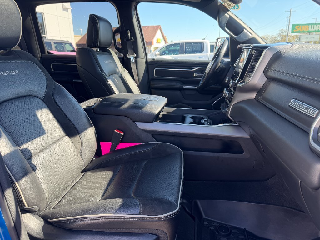 Used 2022 RAM 1500 Laramie AWD/4WD image 19