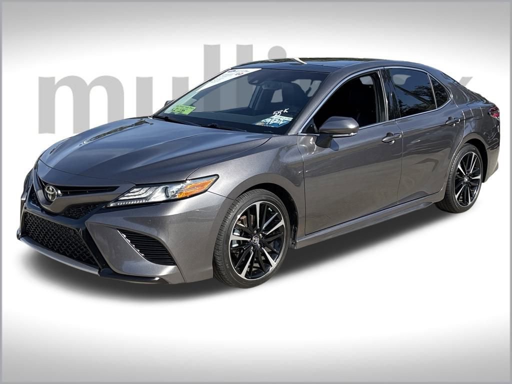 Used 2018 Toyota Camry XSE image 13