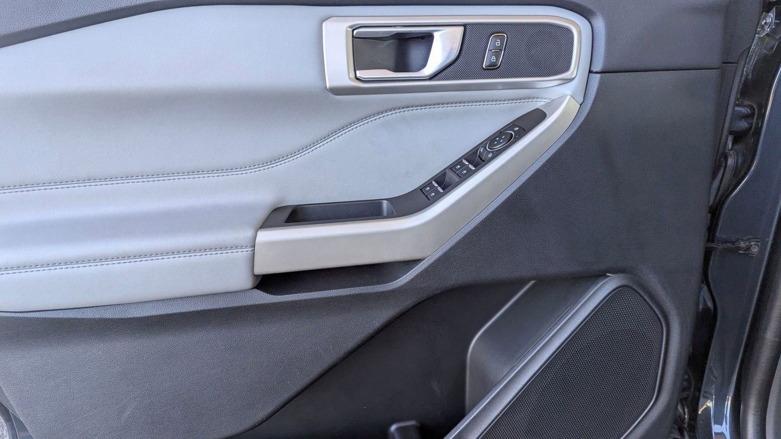 Certified 2023 Ford Explorer XLT w/ Equipment Group 202A image 12