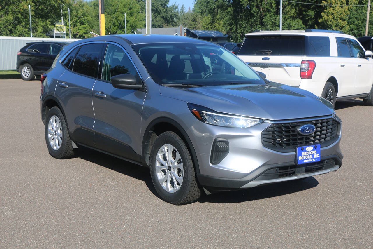 Certified 2024 Ford Escape Active AWD/4WD image 9