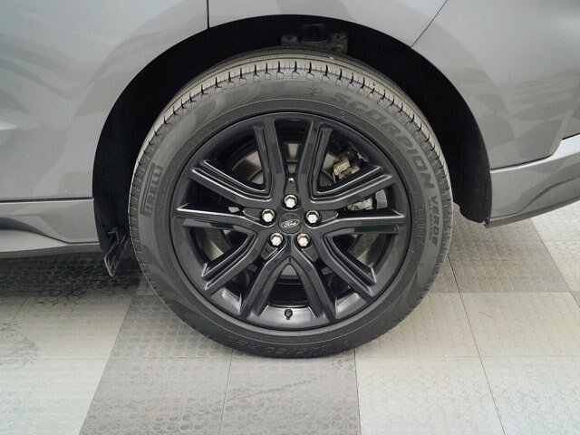 Certified 2022 Ford Edge ST-Line w/ Class II Trailer Tow Package AWD/4WD image 15