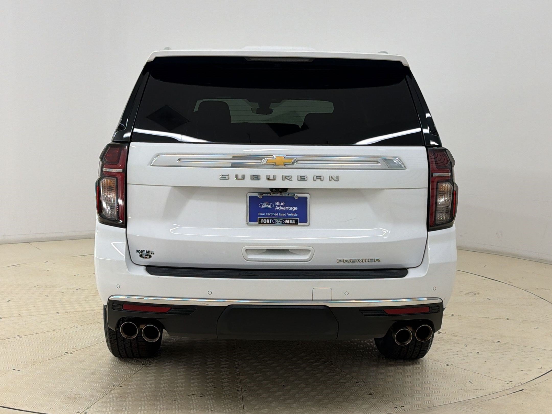 Used 2021 Chevrolet Suburban Premier w/ Premium Package RWD image 10