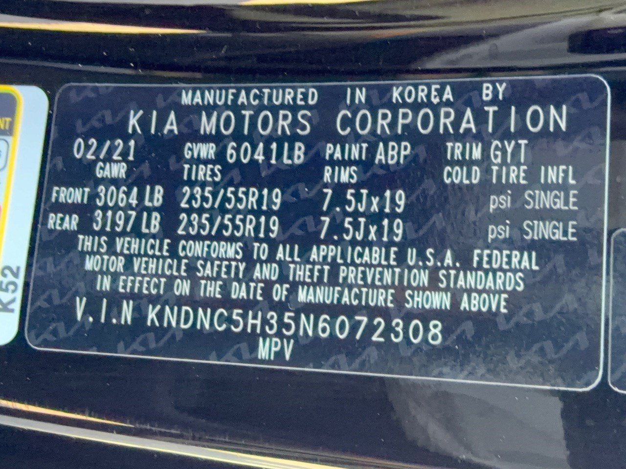 Used 2022 Kia Carnival EX FWD image 31