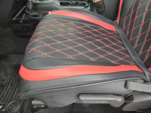 Used 2019 Jeep Wrangler Sport AWD/4WD image 23