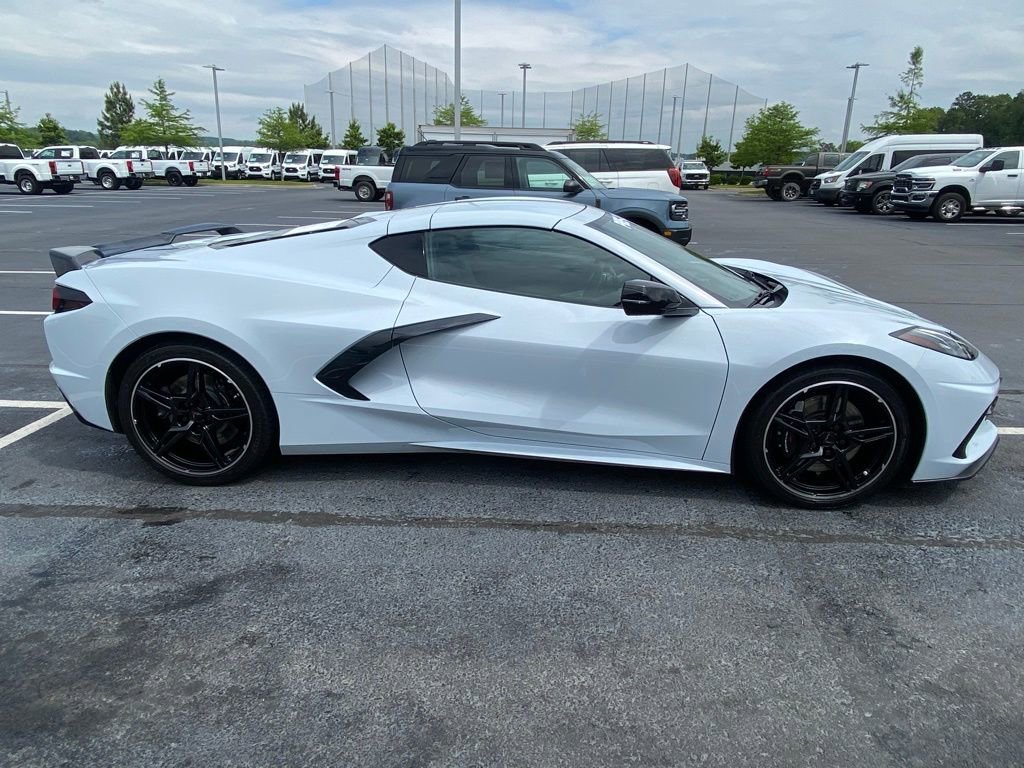 Used 2024 Chevrolet Corvette Stingray Coupe w/ Z51 Performance Package image 9