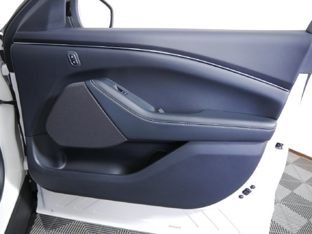 Certified 2023 Ford Mustang Mach-E Select AWD/4WD image 9