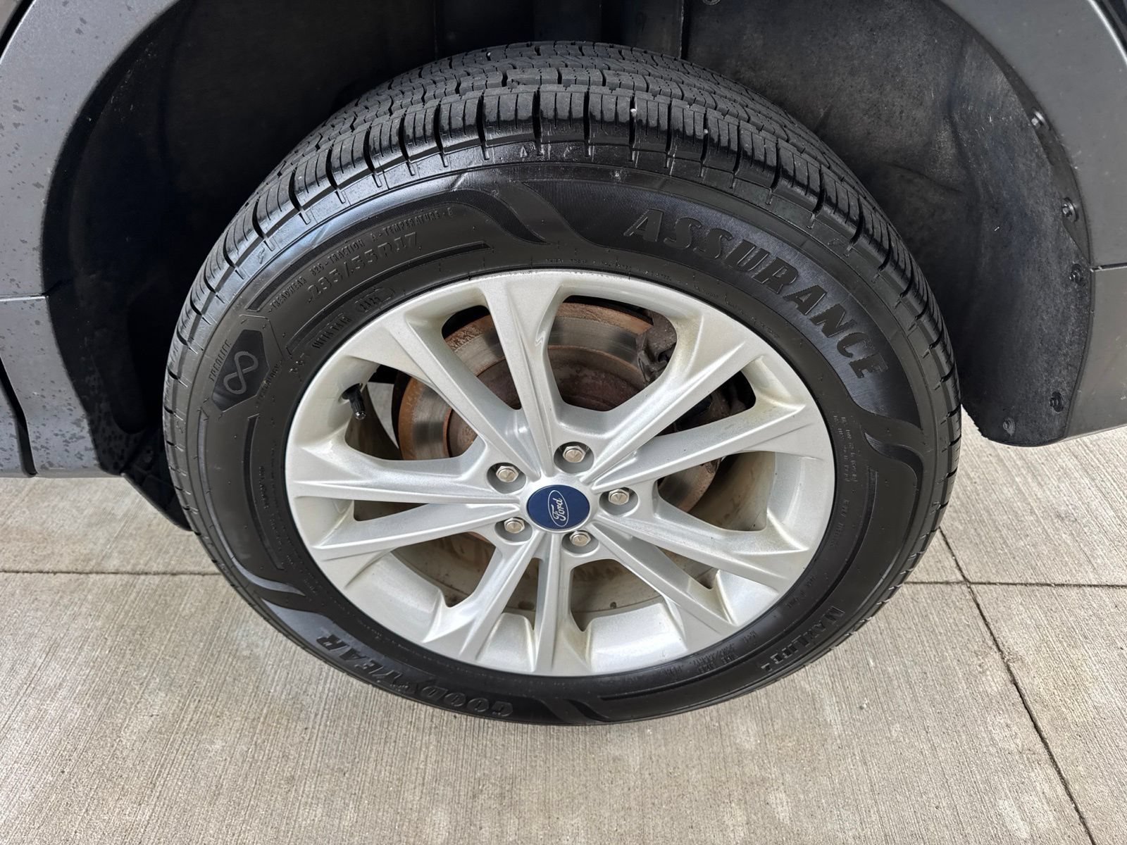 Certified 2018 Ford Escape SE w/ SE Sync 3 Package AWD/4WD image 19