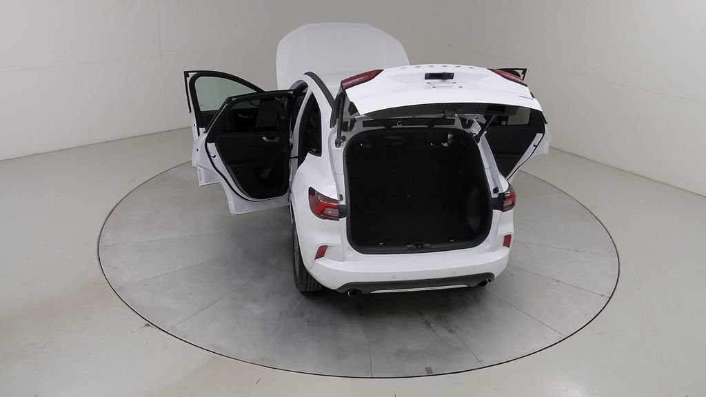 Certified 2023 Ford Escape ST-Line w/ Tech Pack #1 AWD/4WD image 50