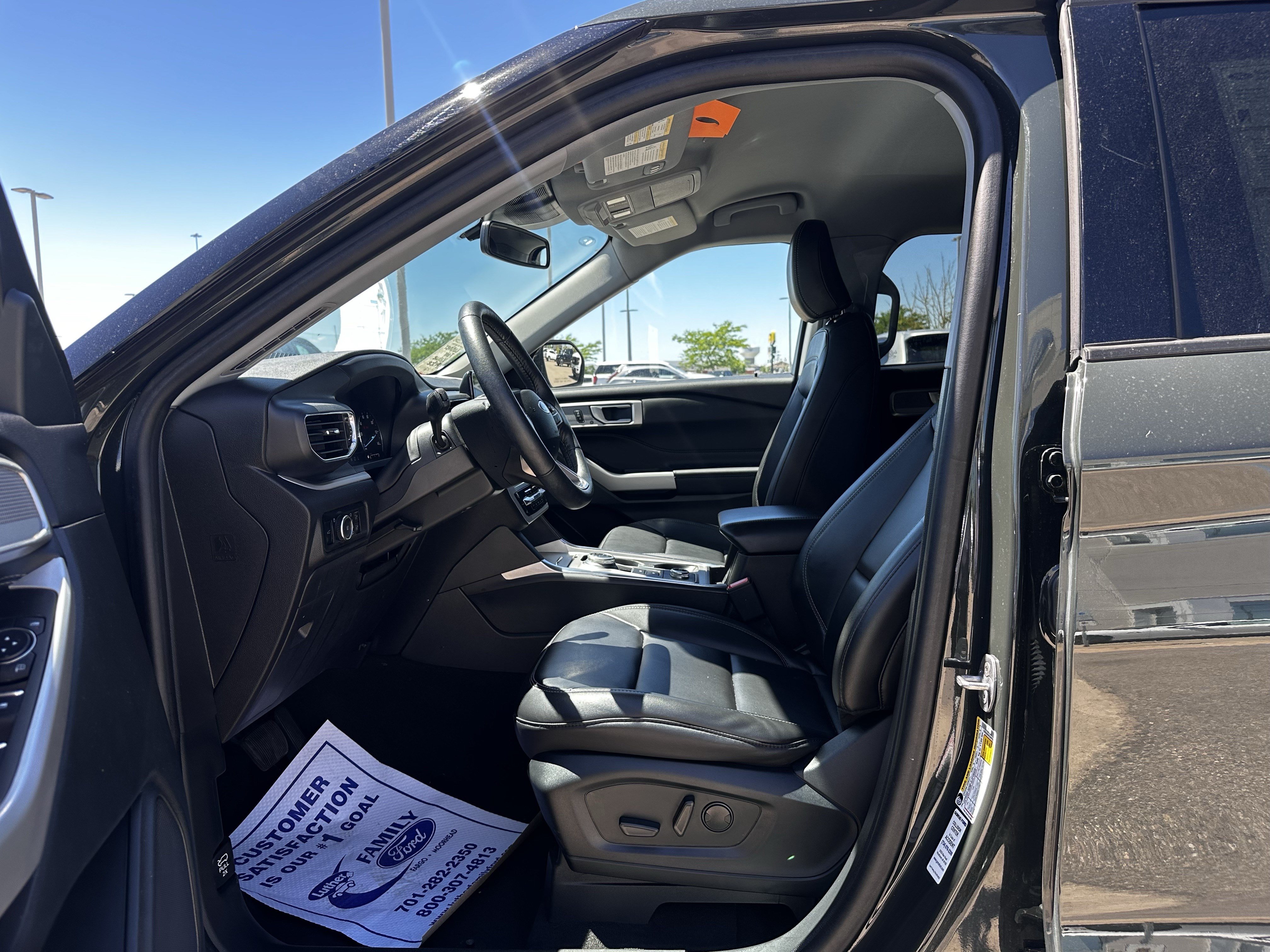Certified 2024 Ford Explorer XLT w/ Equipment Group 202A AWD/4WD image 18