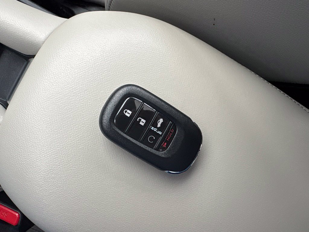 Used 2024 Honda HR-V EX-L image 12