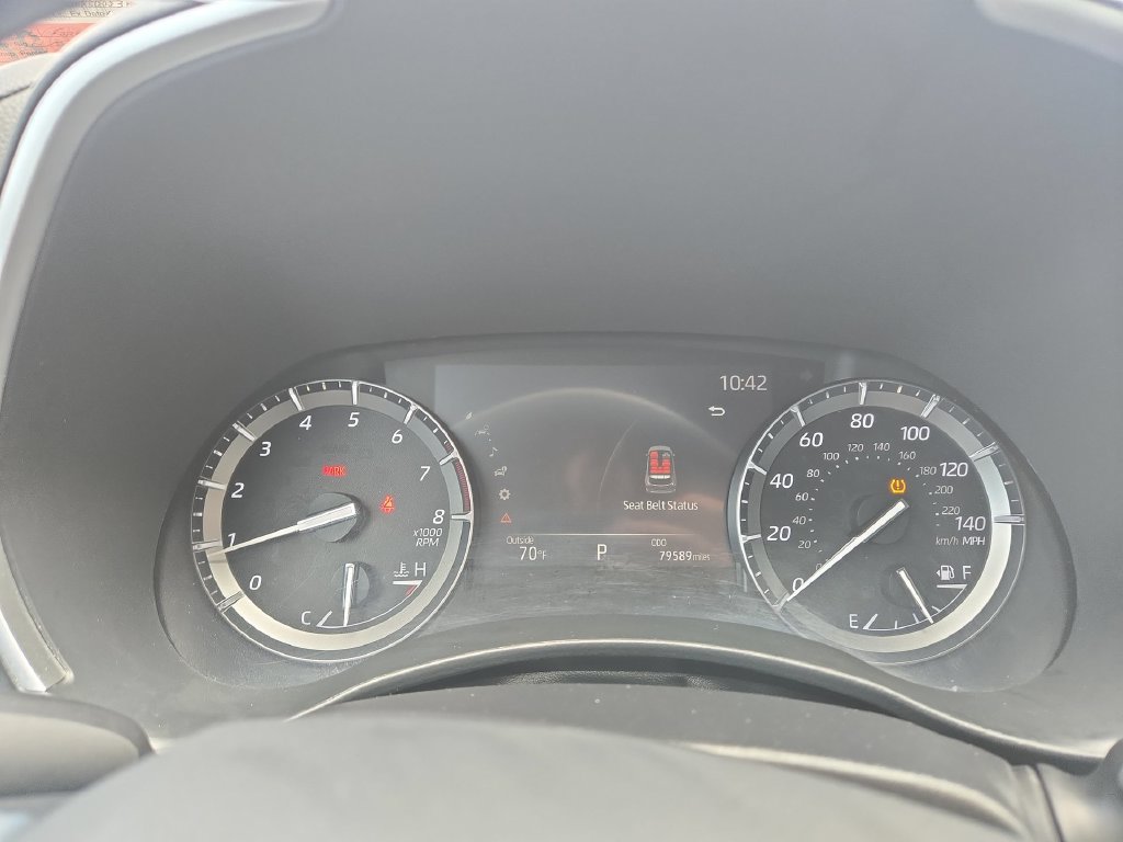 Used 2020 Toyota Highlander XLE AWD/4WD image 8