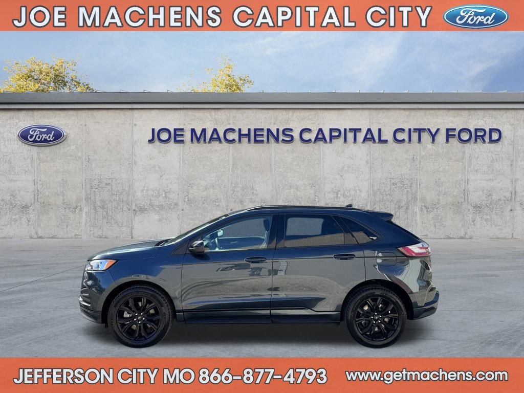 Certified 2022 Ford Edge SE w/ Black Appearance Package image 2
