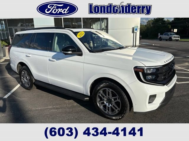 Certified 2025 Ford Expedition Active AWD/4WD image 1