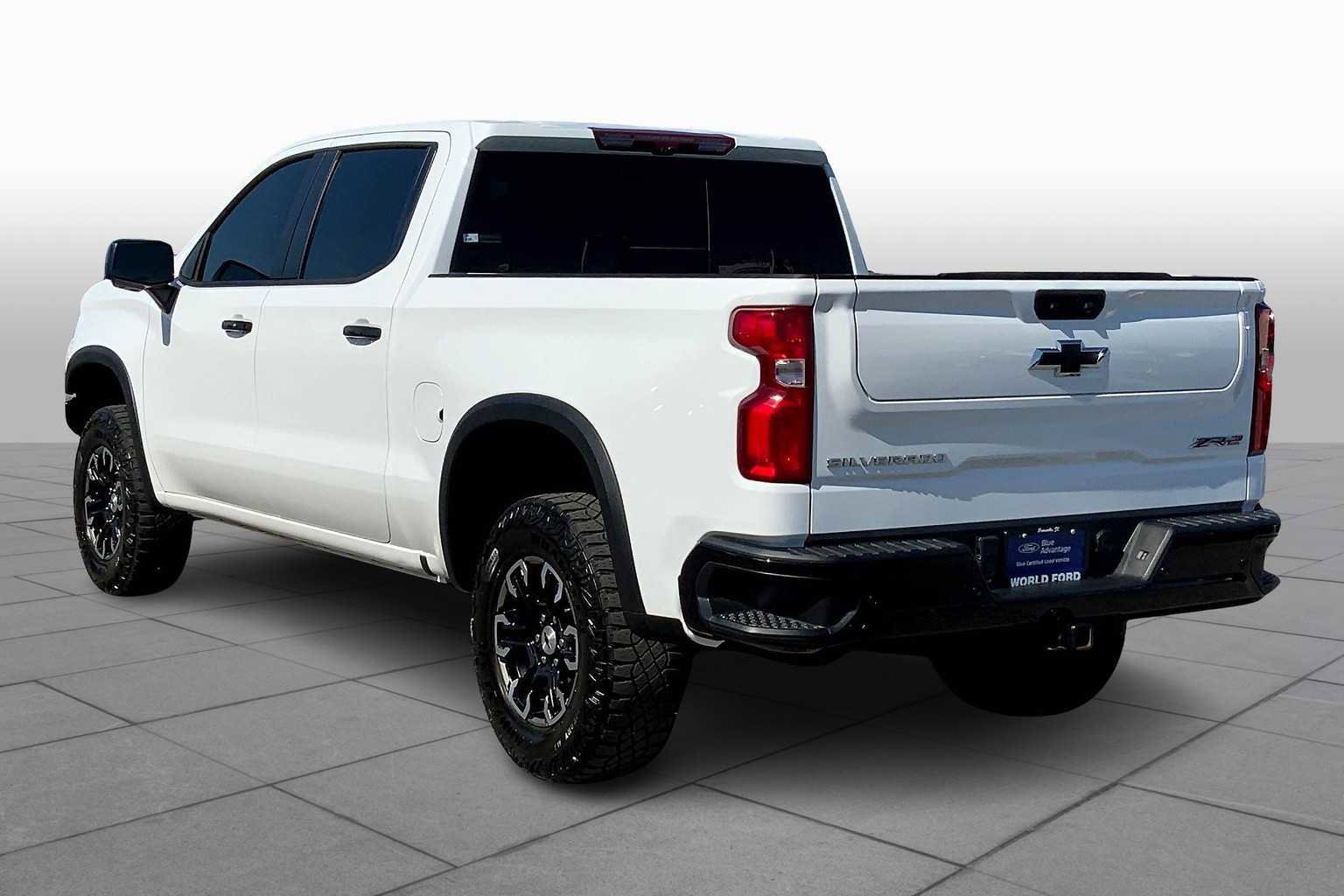 Used 2024 Chevrolet Silverado 1500 ZR2 w/ Technology Package image 4