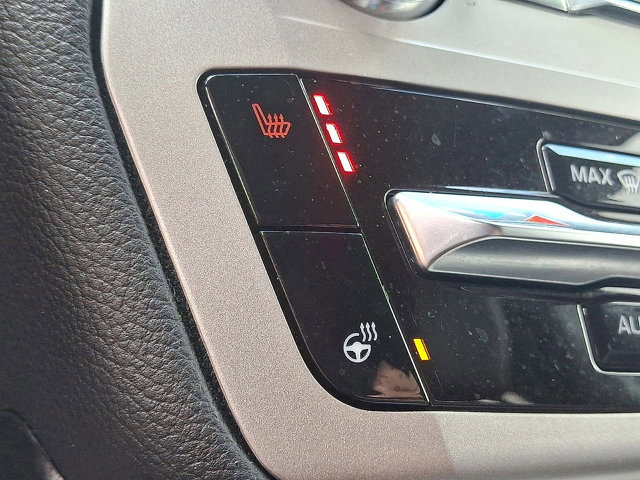 Certified 2022 Ford Explorer XLT w/ Equipment Group 202A image 19