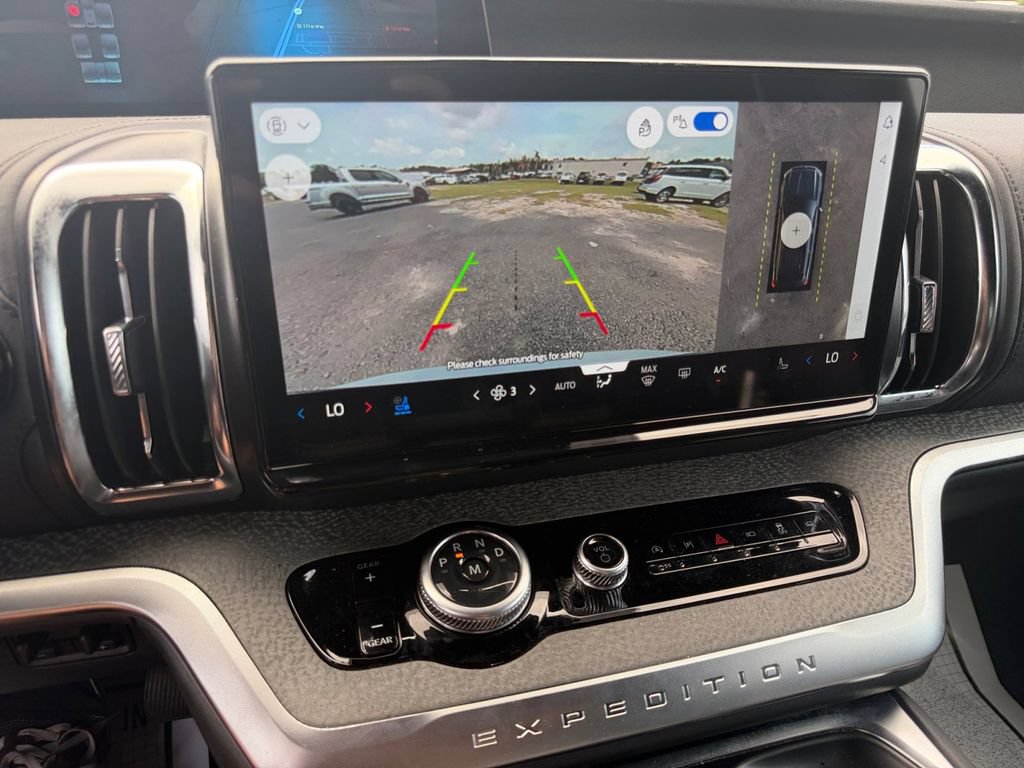 Certified 2025 Ford Expedition Tremor AWD/4WD image 33