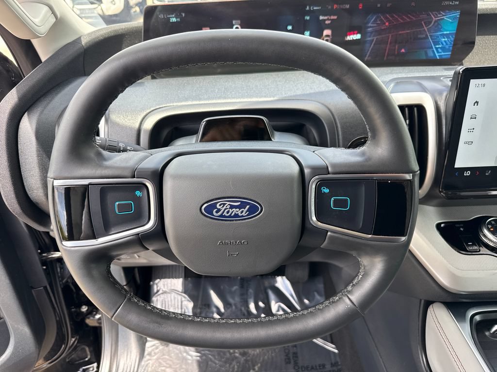 Certified 2025 Ford Expedition Active RWD image 16