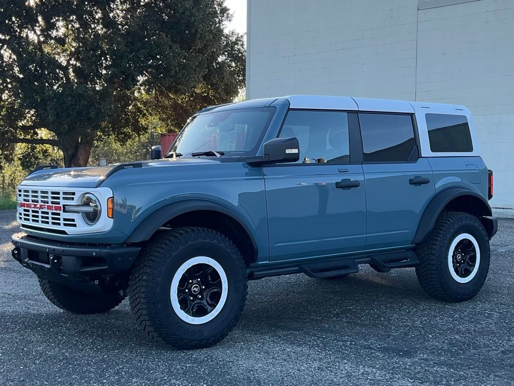Certified 2023 Ford Bronco Wildtrak AWD/4WD image 2