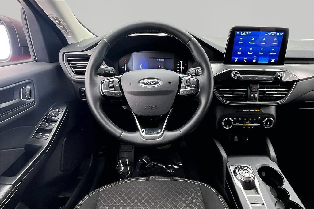 Certified 2024 Ford Escape Active w/ Cold Weather Package FWD image 5