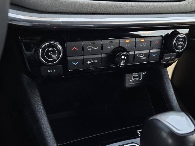 Used 2024 Jeep Compass Limited AWD/4WD image 24