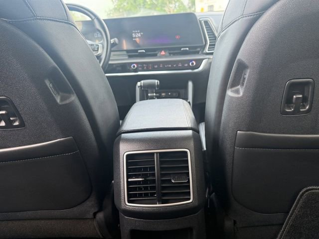Used 2023 Kia Sportage EX FWD image 9