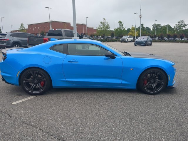 Used 2022 Chevrolet Camaro SS RWD image 3