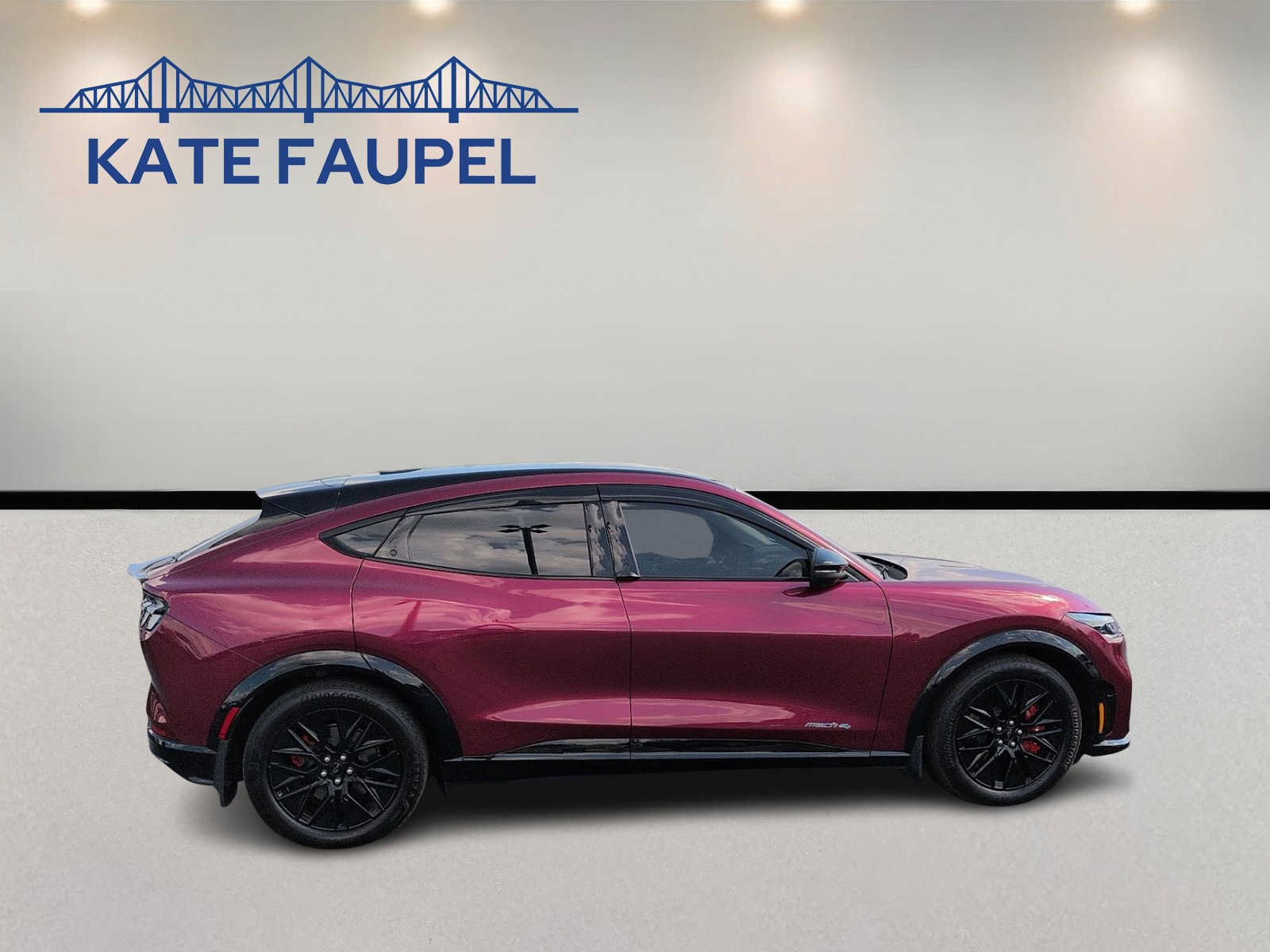 Certified 2025 Ford Mustang Mach-E Premium w/ Sport Appearance Package AWD/4WD image 8
