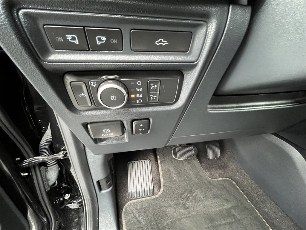 Certified 2022 Ford F150 Platinum w/ Equipment Group 701A High image 20