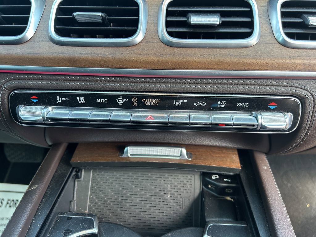 Used 2022 Mercedes-Benz GLE 350 4MATIC w/ AMG Line Exterior image 15