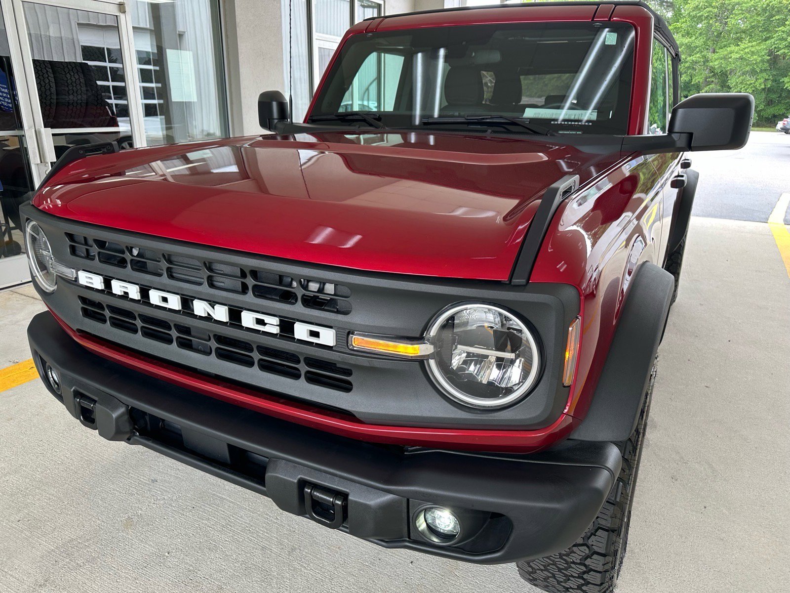 Certified 2025 Ford Bronco Big Bend w/ Black Diamond Package AWD/4WD image 1