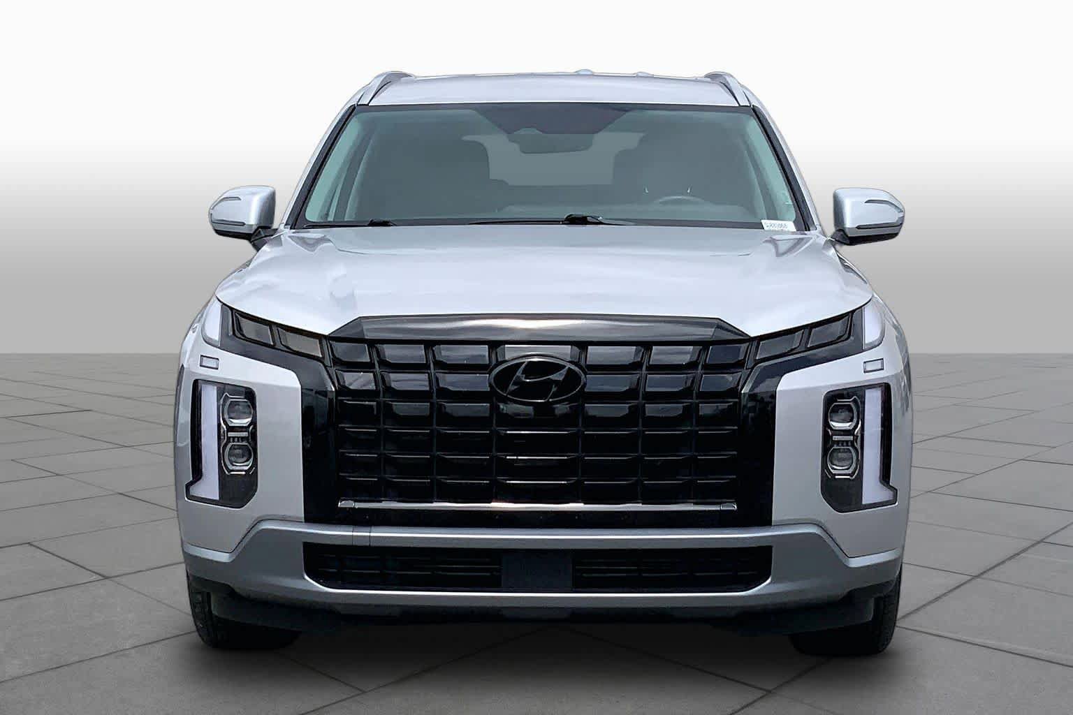 Used 2025 Hyundai Palisade SEL FWD image 4