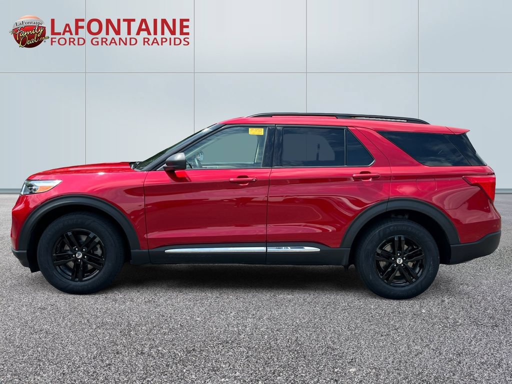 Certified 2021 Ford Explorer XLT w/ Equipment Group 202A AWD/4WD image 4