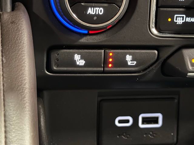 Used 2024 Chevrolet Suburban LT image 31