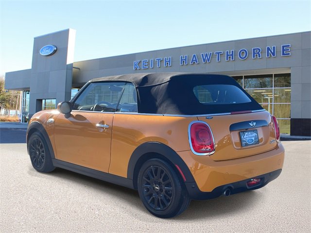 Used 2017 MINI Cooper Base image 4