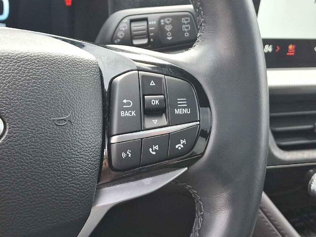 Certified 2025 Ford Explorer Platinum AWD/4WD image 24