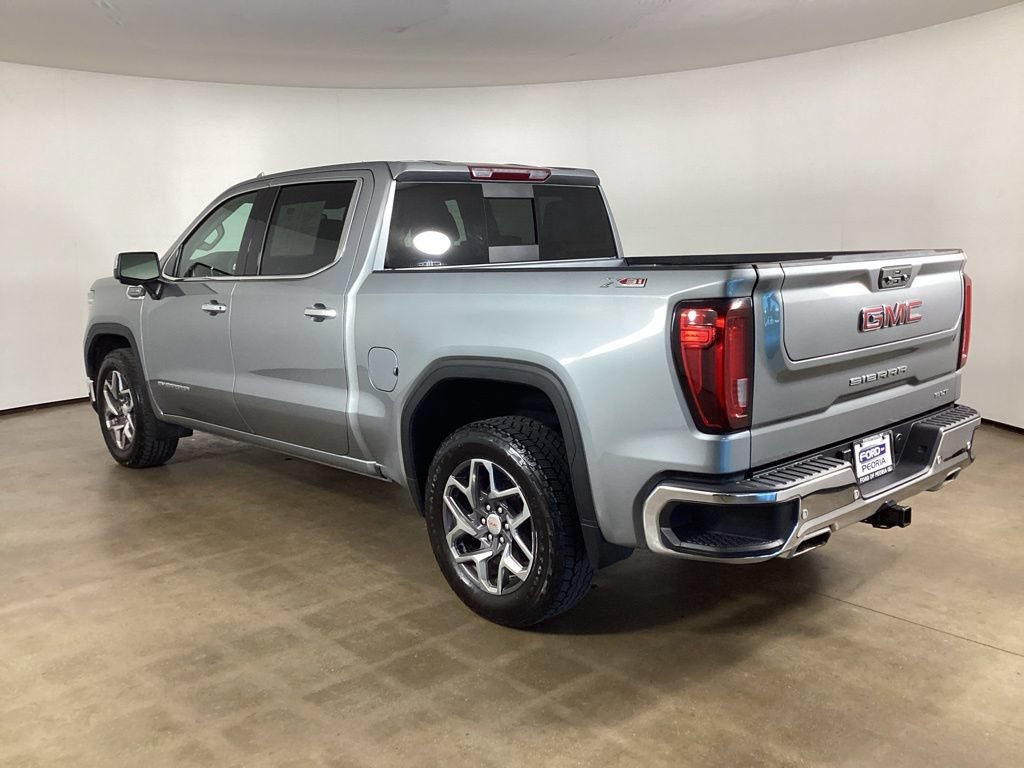 Used 2023 GMC Sierra 1500 SLT w/ SLT Convenience Package AWD/4WD image 14