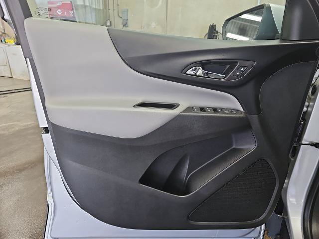 Used 2022 Chevrolet Equinox LT FWD image 25