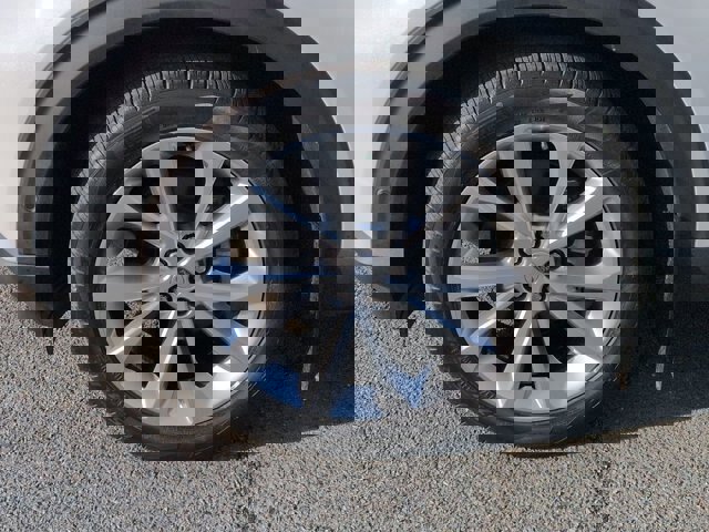 Certified 2021 Ford Explorer Platinum w/ Equipment Group 601A image 11