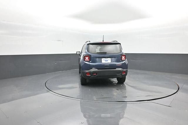 Used 2021 Jeep Renegade Trailhawk AWD/4WD image 6