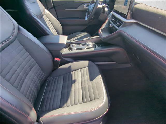 Certified 2025 Ford Explorer ST-Line w/ ST-Line Street Pack image 20