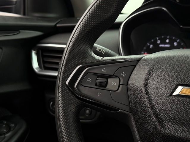 Used 2021 Chevrolet TrailBlazer LT w/ Driver Confidence Package image 9