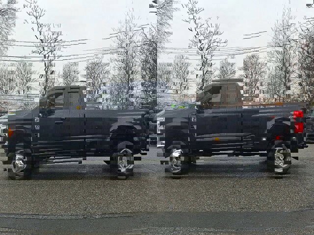 Certified 2023 Ford F350 Lariat image 3