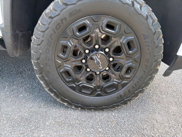 Used 2024 Chevrolet Silverado 2500 LTZ w/ LTZ Plus Package AWD/4WD image 19